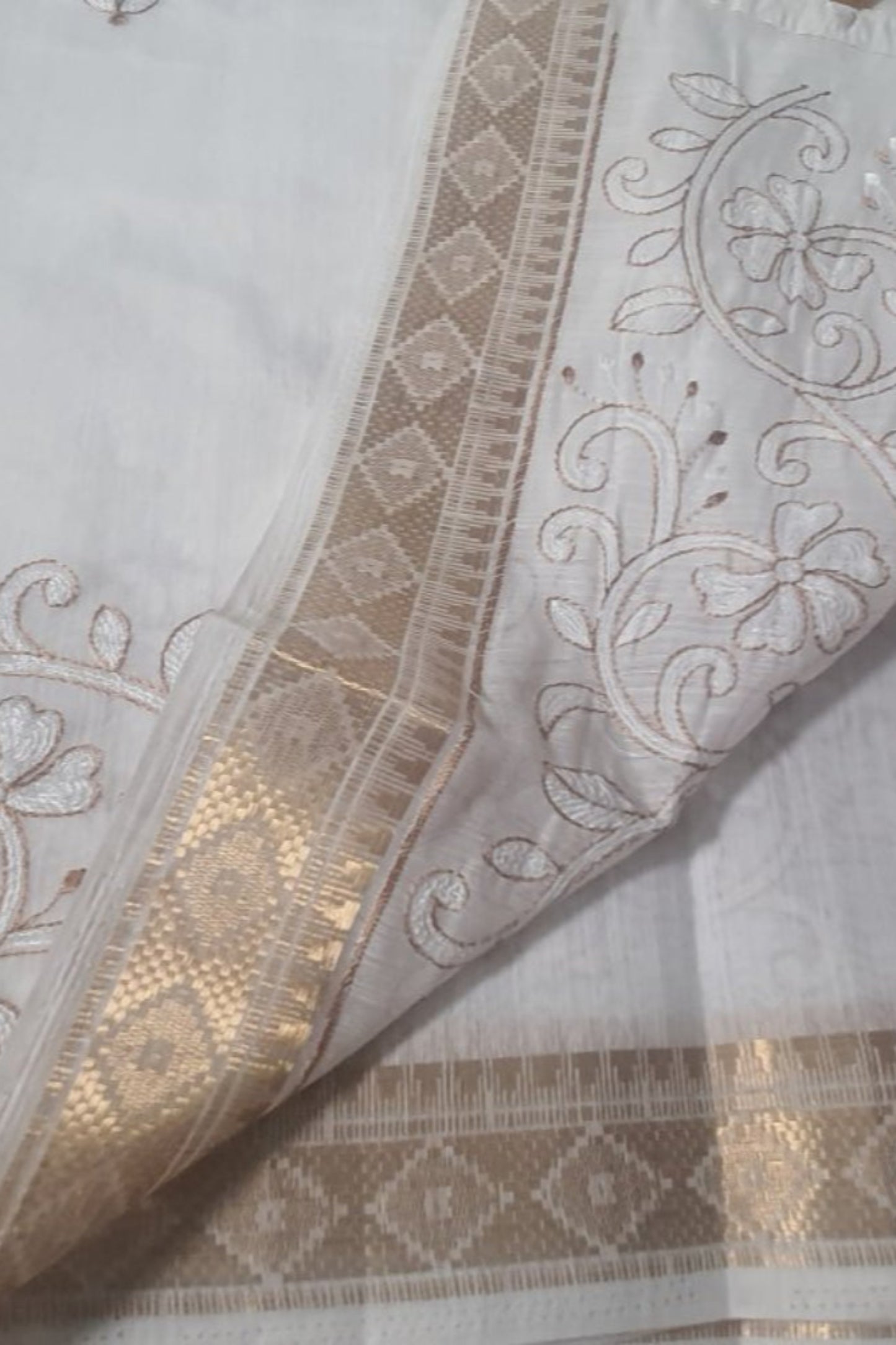 White Golden Sari Kerala cotton saree