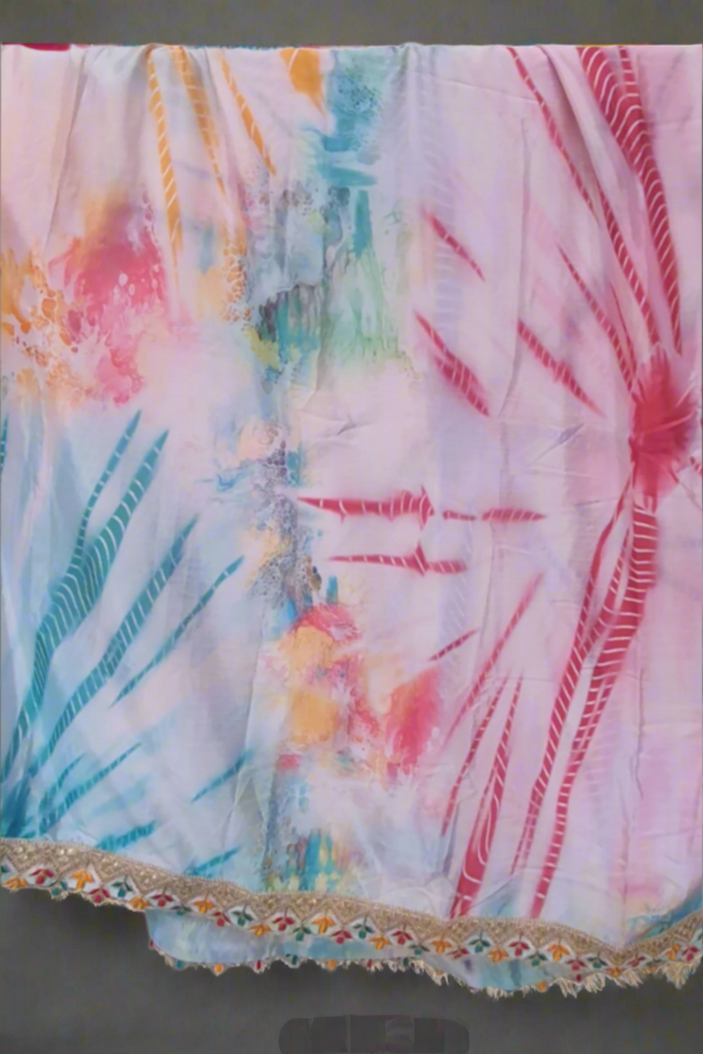 Multicolor vibrant blended silk