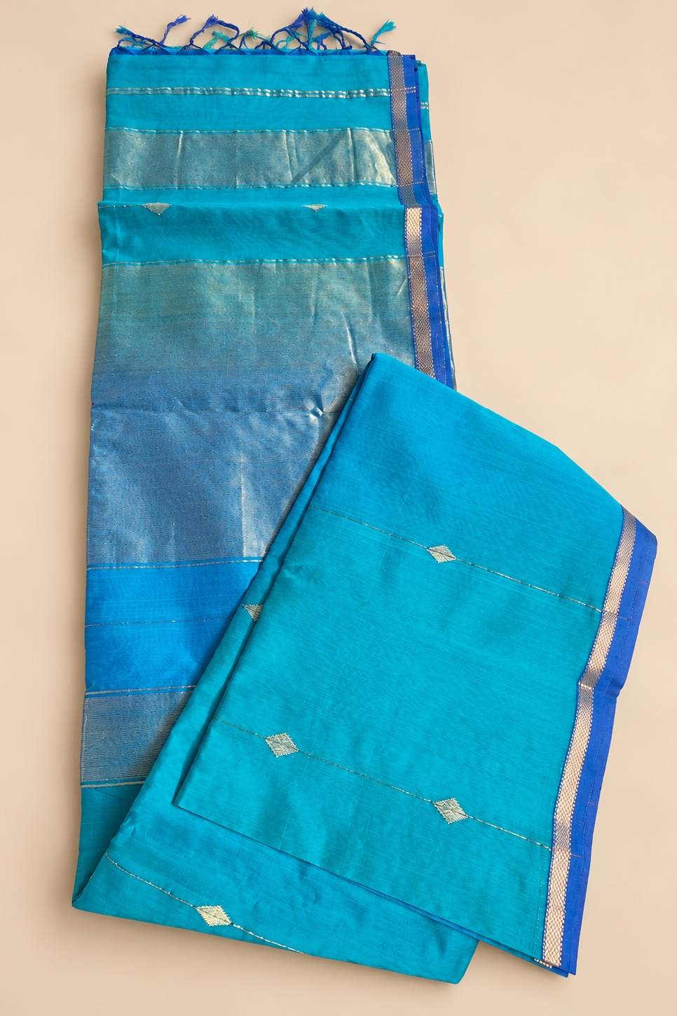Teal Blue Green Dual Tone Handwoven Pure Maheshwari Saree