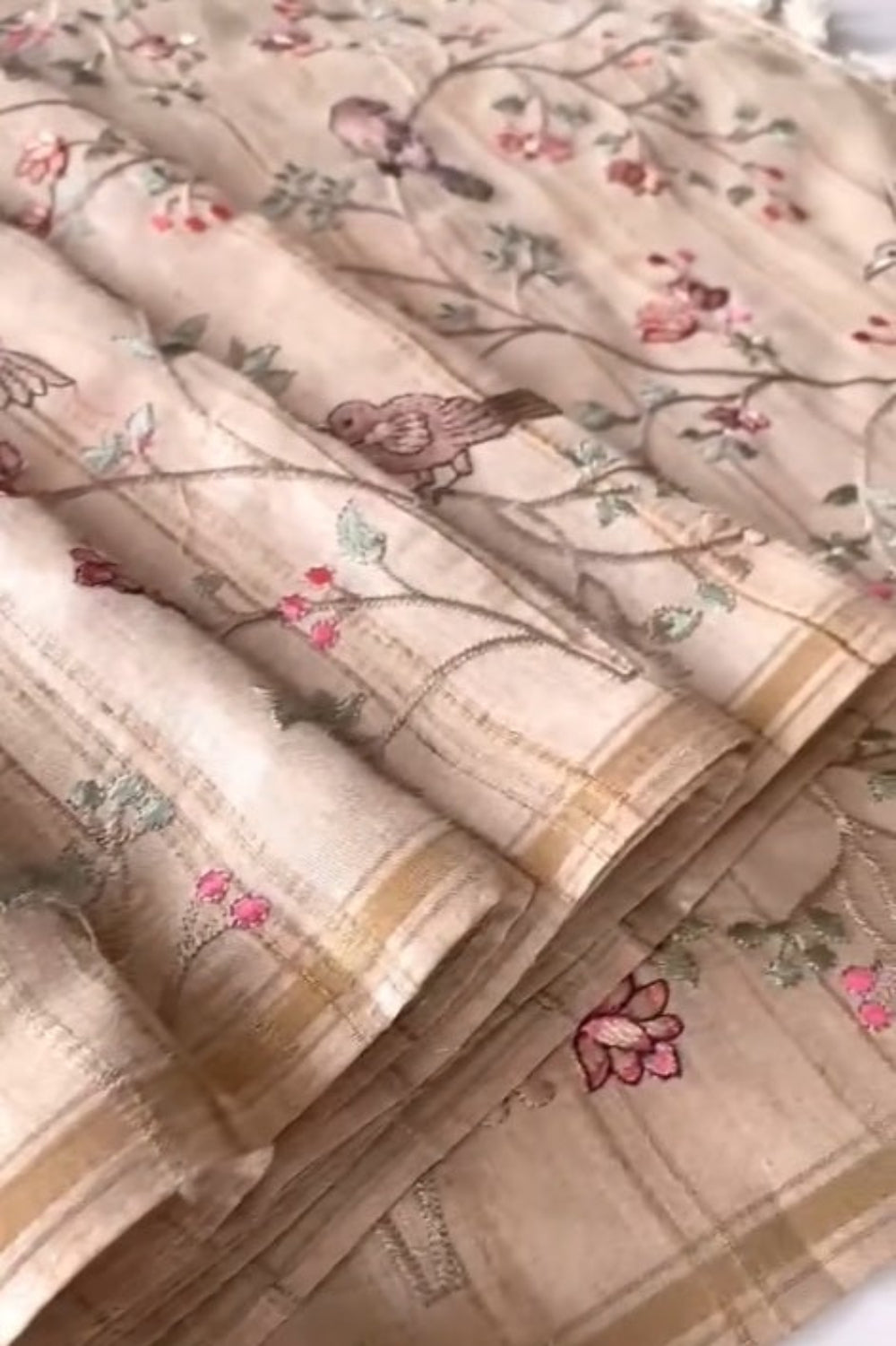 Embroidered_Tussar_Saree3