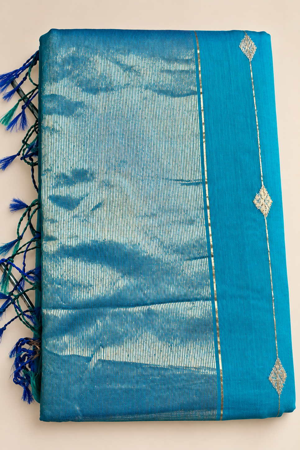 Teal Blue Green Dual Tone Handwoven Pure Maheshwari Saree