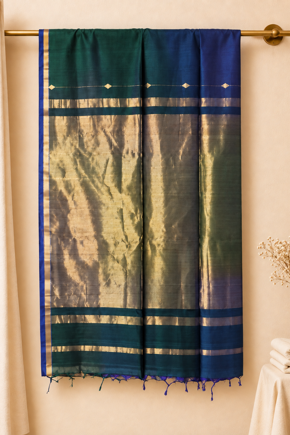 Green Blue DUal Tone Light weight saree_4