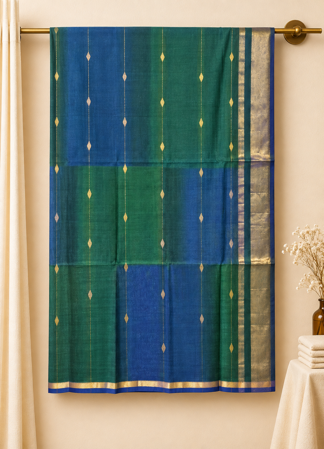 Green_Blue_DUal_Tone_Light_weight_saree_6
