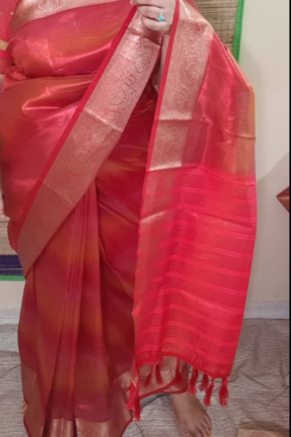 koonjitha red glass tissue