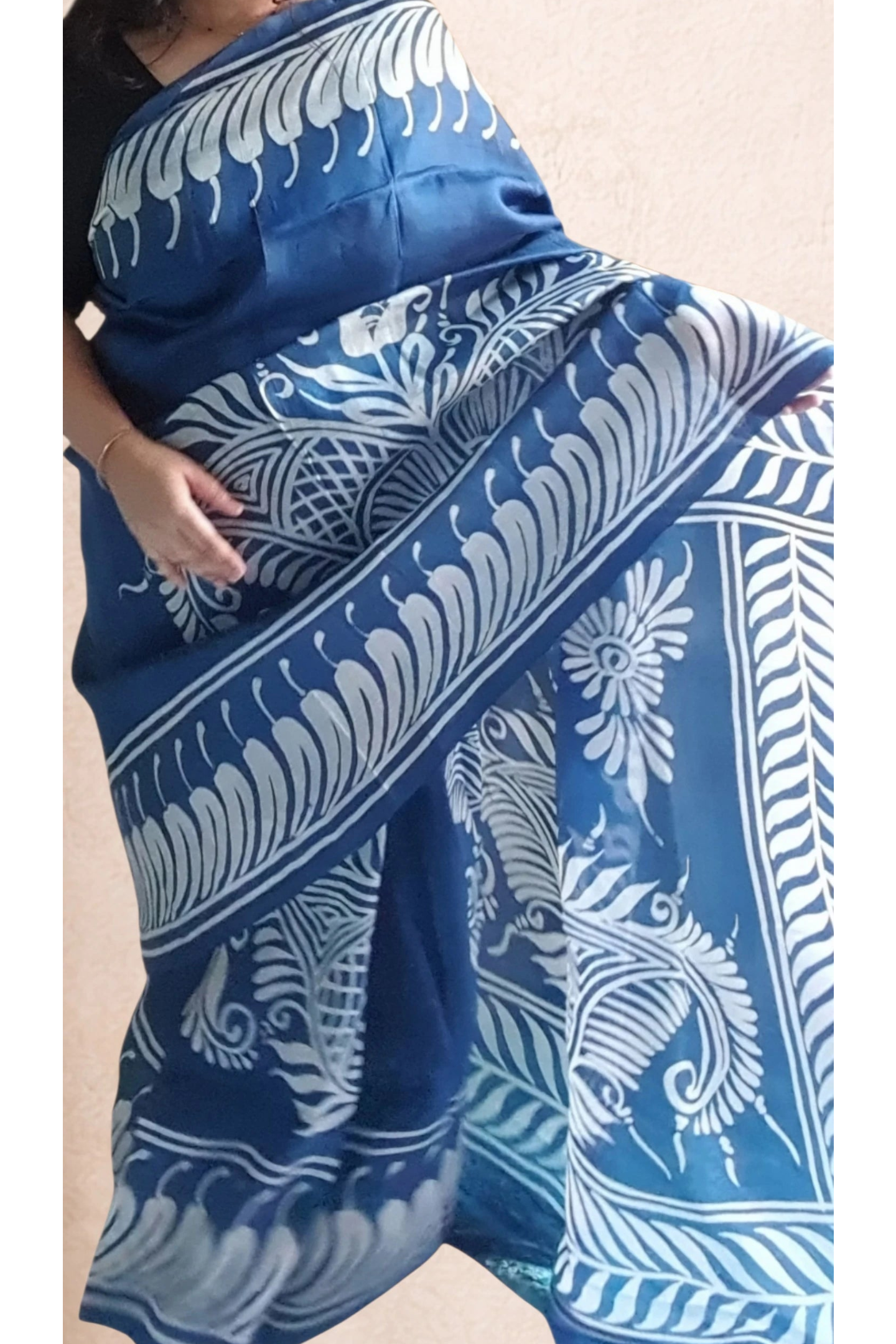 Handpianted pure silk Royal blue color saree