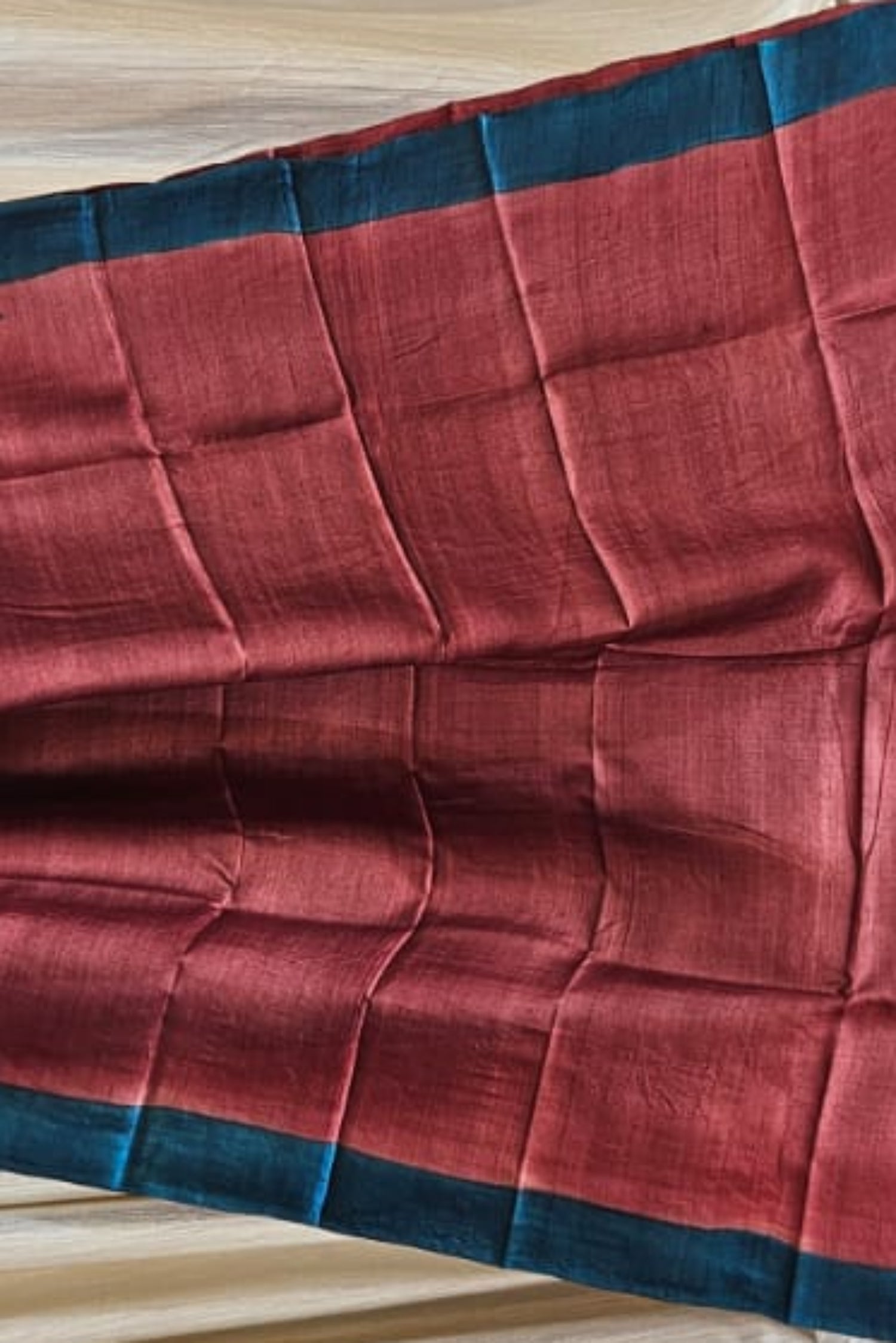 
Koonjitha_Pure_Tussar_Handloom_Saree_with_Hand_Pen_Kalamkari_Pallu