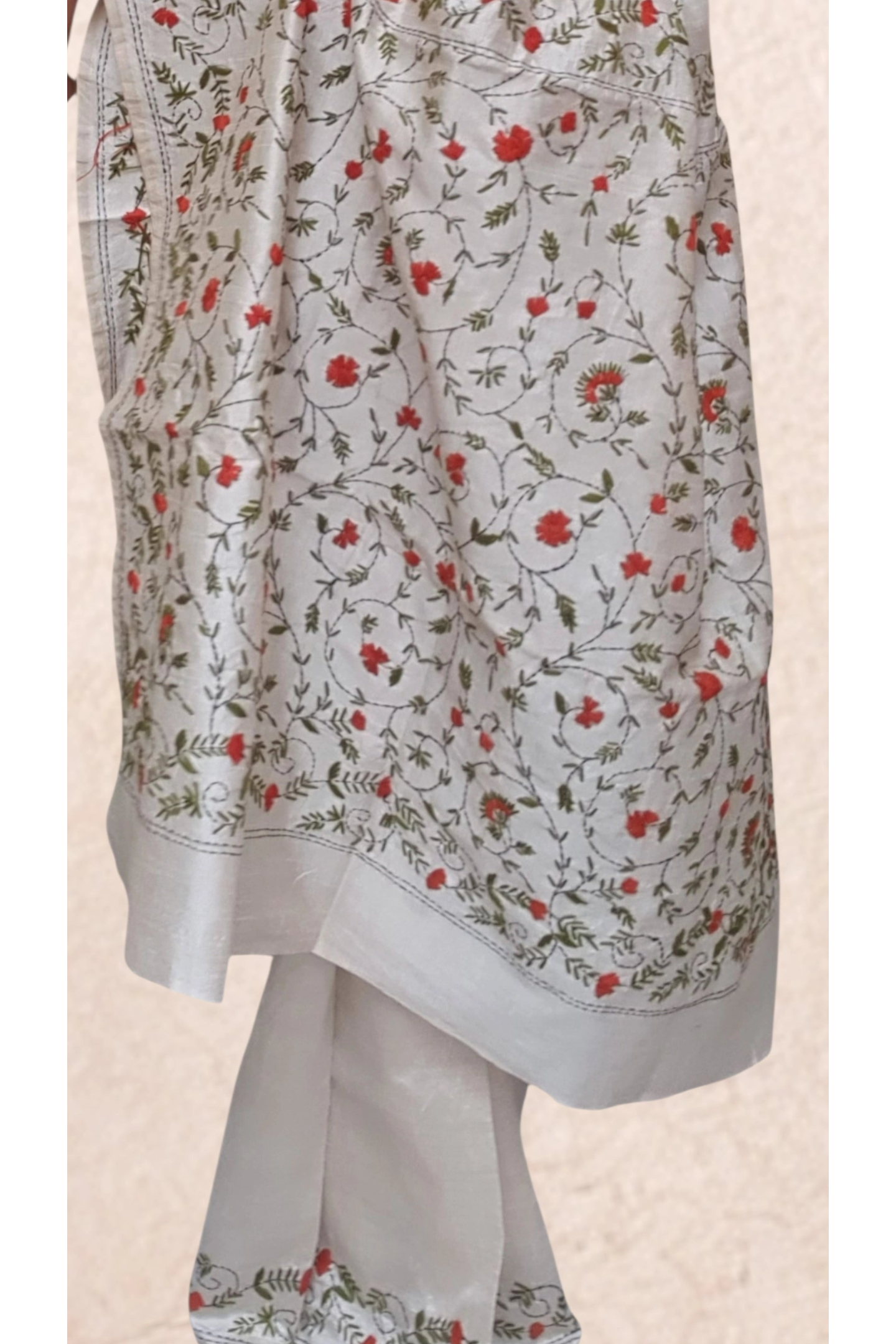 Koonjitha_kantha_stitch_saree